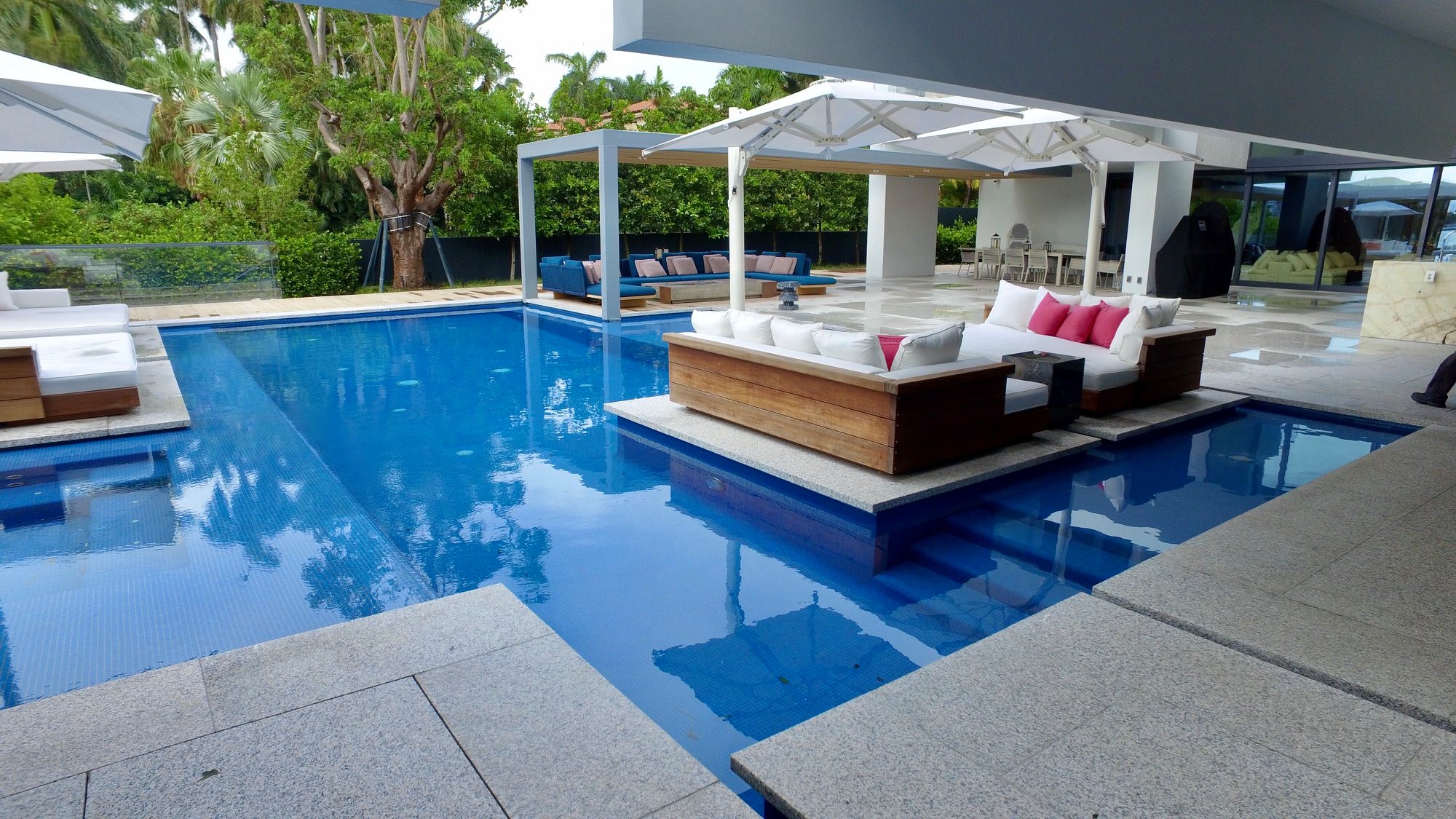 Professional Pool Remodeling in Royal Palm Beach FL